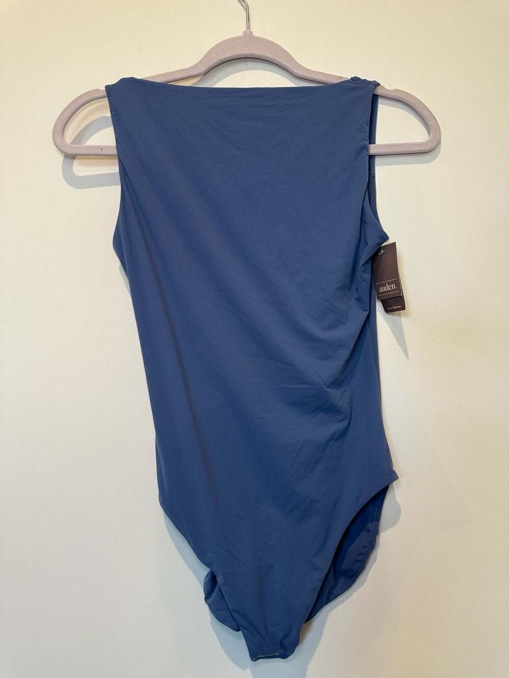Auden size L Onepiece - Picture 1 of 4